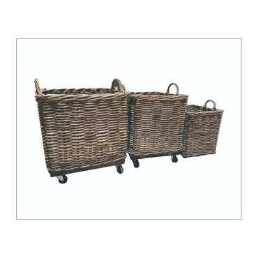 KUBU SQUARE BASKET HAND WHEELS  43CM MEDIUM