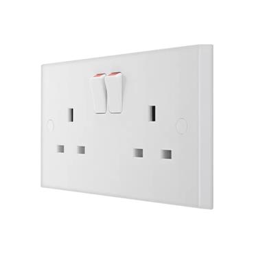 WH SQ 13A SP 13A DOUBLE SWITCHED SOCKET