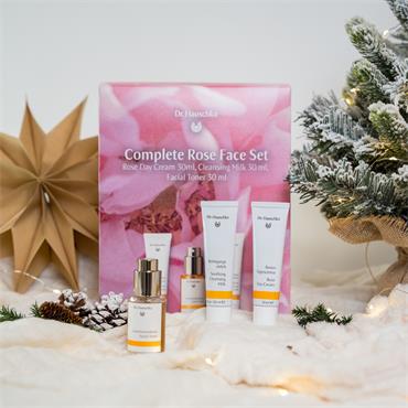 Dr Hauschka Complete Rose Face Set
