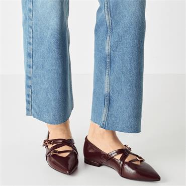 TAMARIS WOMENS FLAT STRAP SHOE - MERLOT PATENT
