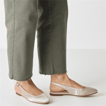 TAMARIS WOMENS FLAT SLING BACK SANDAL - PEARL