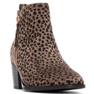 XTI WOMENS ANIMAL PRINT ZIP ANKLE BOOT - TAUPE ANIMAL PRINT