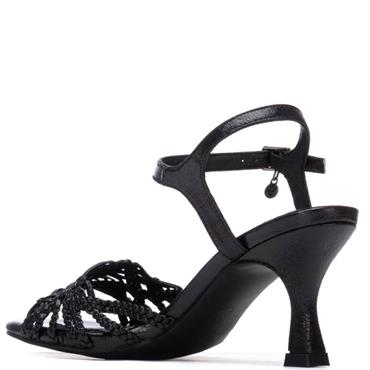 XTI WOMENS MID HEEL STRAP SANDAL - BLACK