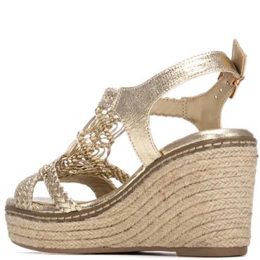 XTI WOMENS WEDGE SANDAL - GOLD