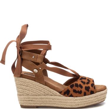 REFRESH WOMENS WEDGE SANDAL - CAMEL