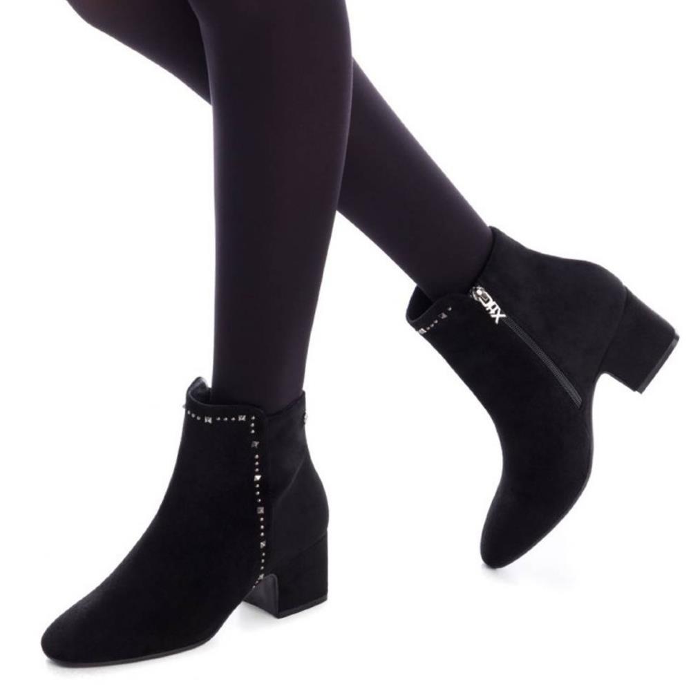 XTI WOMENS STUD ZIP ANKLE BOOT BLACK SUEDE Paul Byron Shoes Ireland