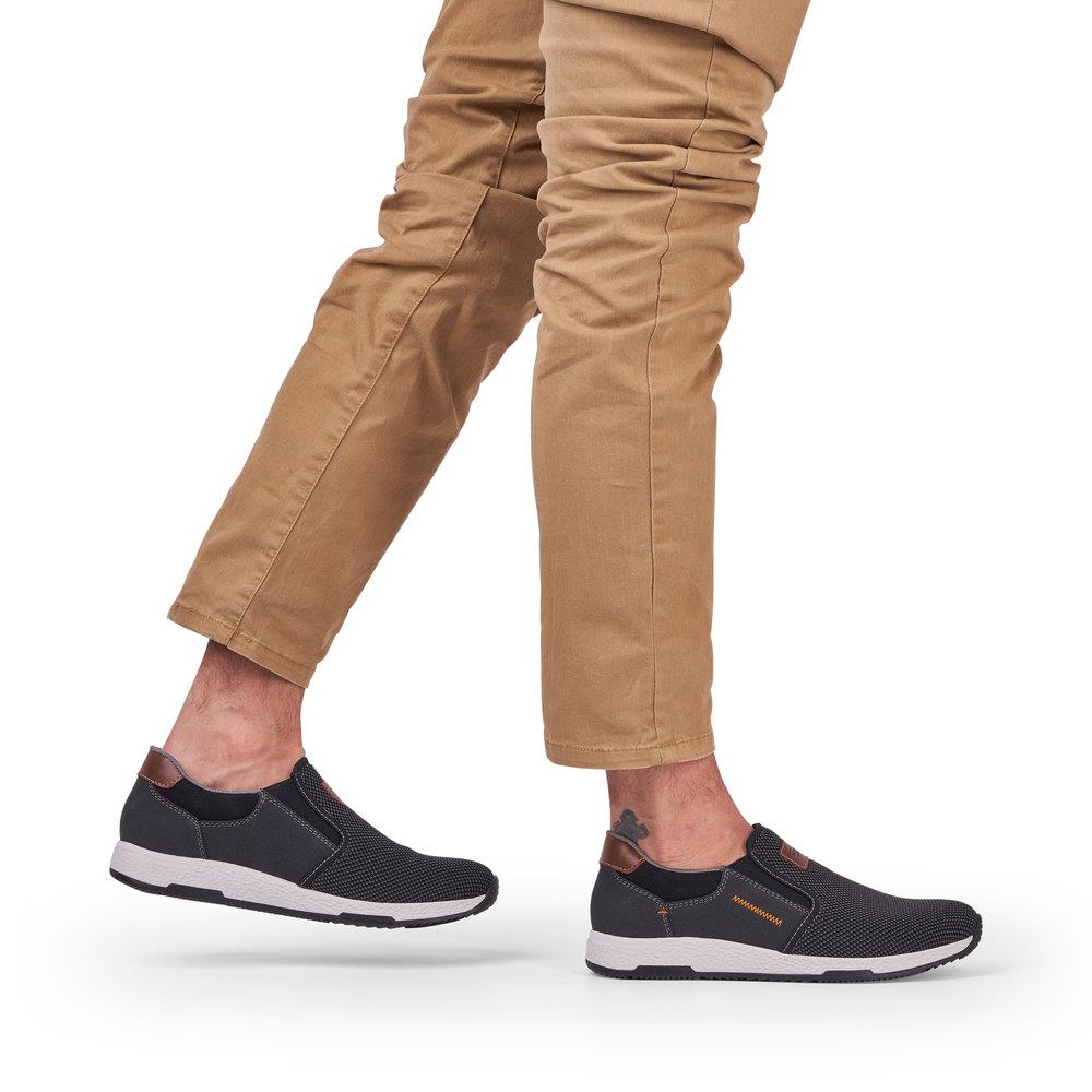 vans vn0a38g1nri