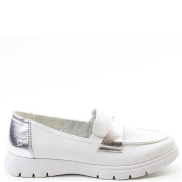 HEAVENLY FEET WOMENS SLIP ON LOAFER - WHITE SILVER