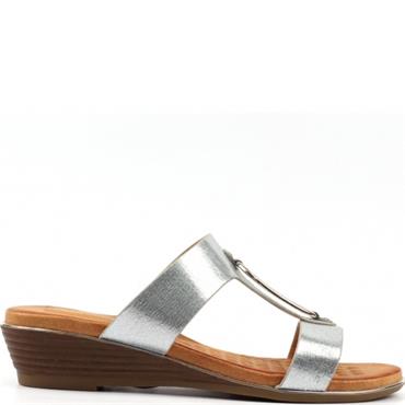 LUNAR WOMENS SANDAL - SILVER