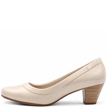 NINE TO FIVE MED HEEL COURT SHOE - BEIGE PATENT