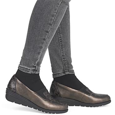 RIEKER WOMENS LOW WEDGE SLIP ON SHOE - BRONZE
