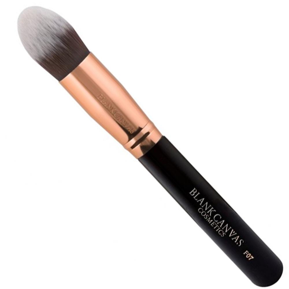 BLANK CANVAS F07 LARGE FACE BRUSH Molloys Pharmacy Ireland