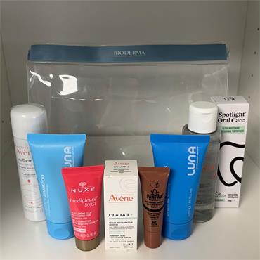 QUICK TRIP ESSENTIALS BEAUTY BAG