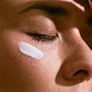 REVITALIZING EYE CARE CONCENTRATE