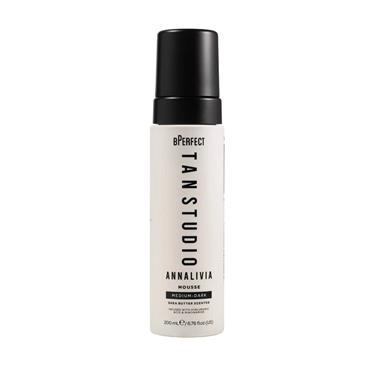 ANNALIVIA TAN STUDIO MOUSSE MEDIUM-DARK 200ML
