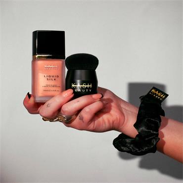 KASH GET THE GLOW LIQUID SILK SET
