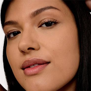 POREFESSIONAL SMOOTH AND BLURRING FOUNDATION