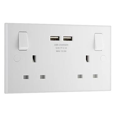 Luceco Square 2G Switched Socket Usb 12W