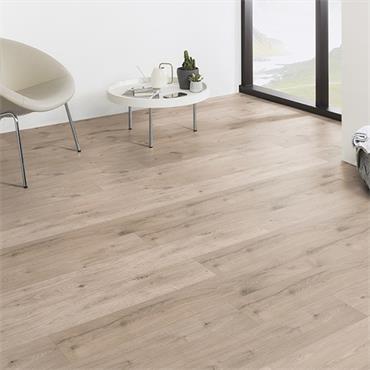 8mm Living Madera Oak AC4 Floor 2.88 Sq Yrd