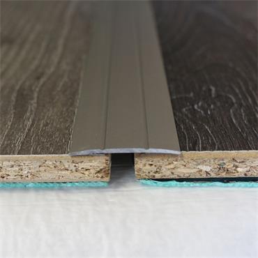 Trojan Coverstrip Brush Silver 0.9m A08/07/93