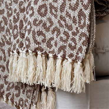 LEOPARD AIX THROW OF SURPLUS YARN 150CM