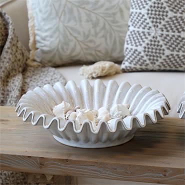 ANTIQUE CREAM REEDED EDGE TRAY