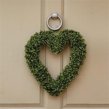 BOXWOOD HEART WREATH
