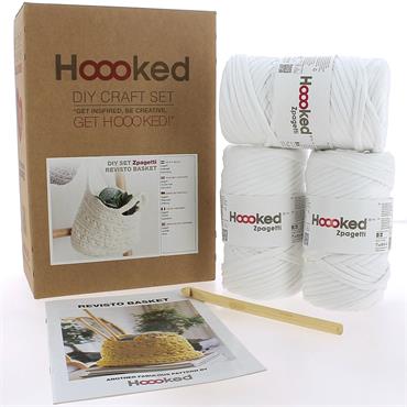 Hooked DIY Crochet Kit Zpagetti Basket Revisto Off White