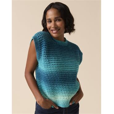 Sirdar 10922 Booklet - Top in Jewelspun Ombre Aran