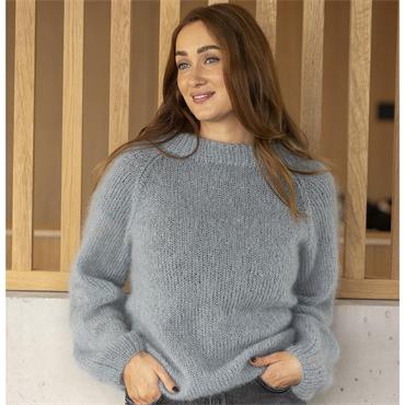 Viking Garn Pattern 2517-9 Petrolia Sweater in Kid Silk