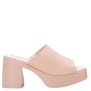 REFRESH WOMENS SLIP ON MULE SANDAL - NUDE