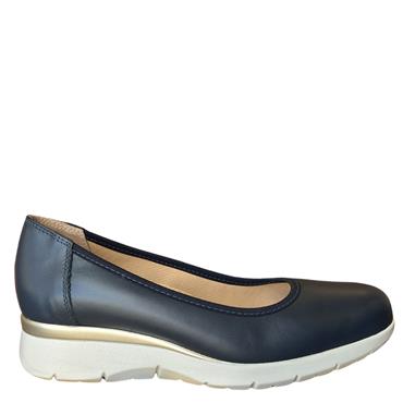 STILE DIVITA WOMENS WEDGE SLIP ON SHOE - NAVY