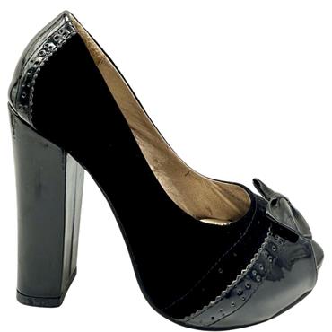 TRUFFLE PATENT SUEDE PEEPTOE - BLACK