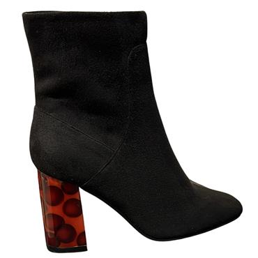 TRUFFLE ANKLE ZIP BOOT - BLACK