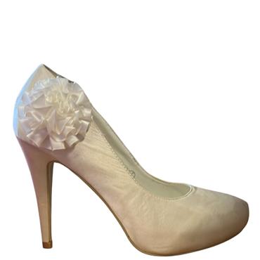 LAURA B LACE PLATFORM COURT - IVORY