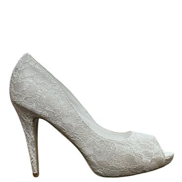 LAURA B FLOWER PLATFORM COURT - IVORY