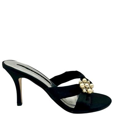 GLITZ BROCH SANDAL - BLACK