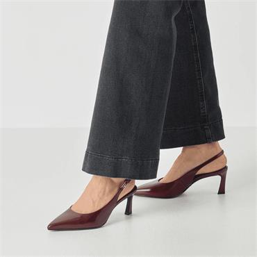Tamaris Aquila Pointed Slingback Heel - Merlot