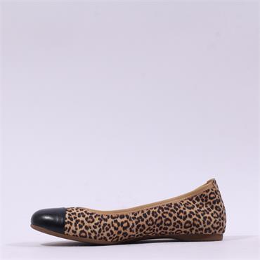 Gabor Janelle Toe Cap Pump - Leopard Skin