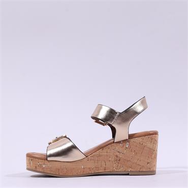 Marco Tozzi Fatti Cork Platform Sandal - Gold