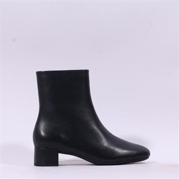 Ecco Women Liva 35 Low Heel Boot - Black Leather