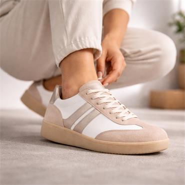 Gabor West Gumsole Laced Trainer - White Beige