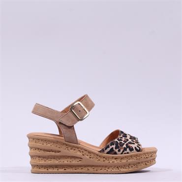 Gabor Twist Layered Wedge Sandal - Beige Leopard Combi