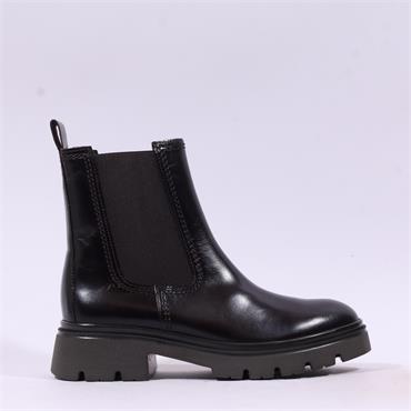 Gabor Marissa Chunky Sole Gusset Boot - Chestnut Leather