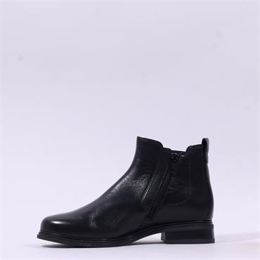 Gabor Hustle Low Heel Chelsea Boot - Black Leather