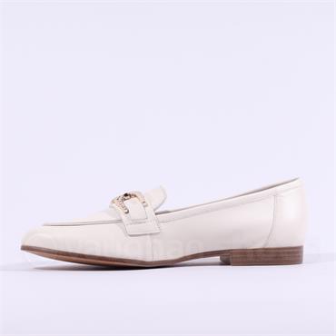 Caprice Eva Classic Link Loafer - Cream Leather