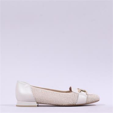 Caprice Vanny Link Weave Loafer - Off White