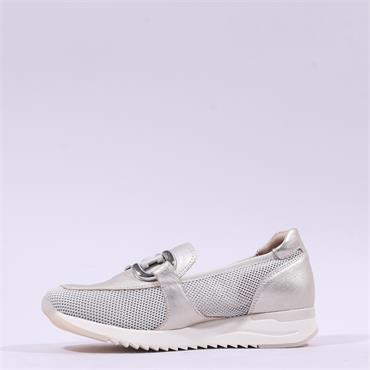 Caprice Kaia Mesh Slip On Link Shoe - Platinum