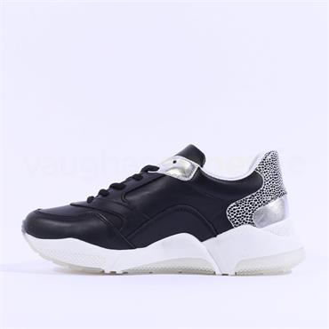 Amy Huberman Shoes I Vaughan Shoes