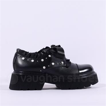 Marco Moreo Amsterdam Ribbon Lace Pearls - Black Leather